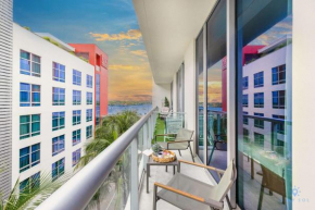 Hollywood Beach Haven Rooftop Pool Hot Tub